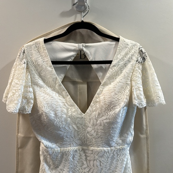 Fame and Partners Lace Wedding Gown - Picture 5 of 11